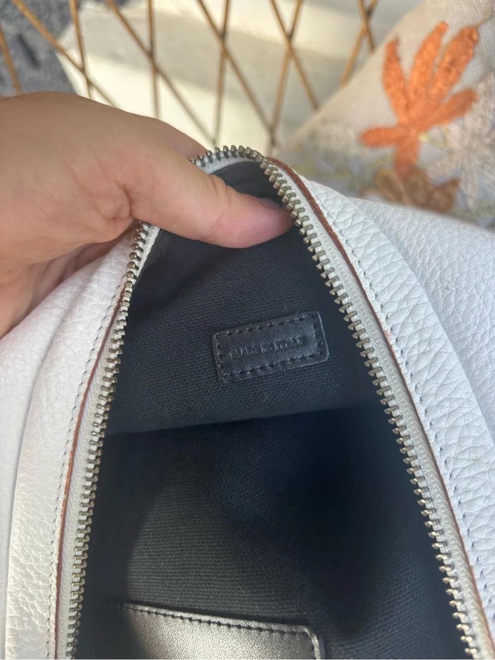 Burberry London white pebbled leather hobo shoulder bag white